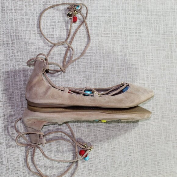 Steve Madden Size 8 Bedangled Tan Suede Leather Gladiator Flats - Picture 5 of 7